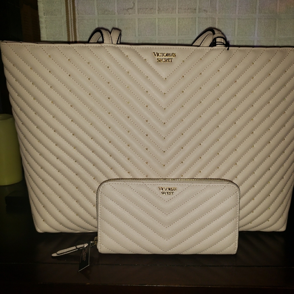 Blush Victoria Secret tote and wallet